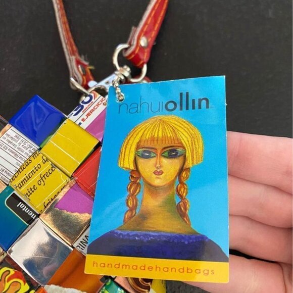 Women’s Handbag with Wristlet Strap. Brand: Nahui Ollin Medium Handbag with Zipp - Picture 5 of 7